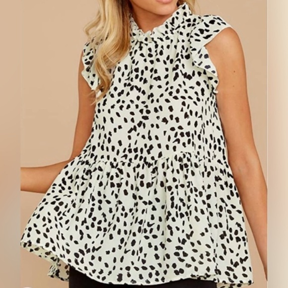 Angashion black and white tunic with peplum - Picture 1 of 8